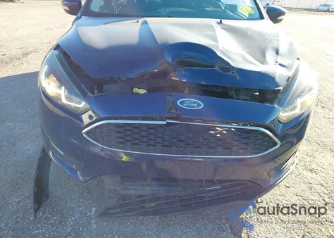 2017 Ford Focus Sel z USA, uszkodzony, nr VIN 1FADP3M28HL205334